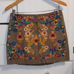 Embroidered skirt